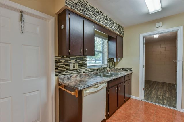 3851 SE 66TH PLACE, Ocala, FL 34480
