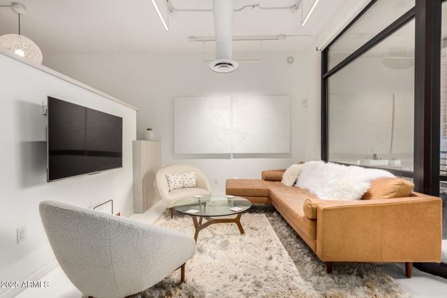 7301 E 3RD Avenue 310, Scottsdale, AZ 85251