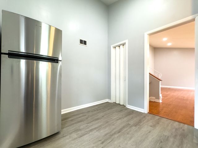2731 Virginia Lane, Glenview, IL 60025