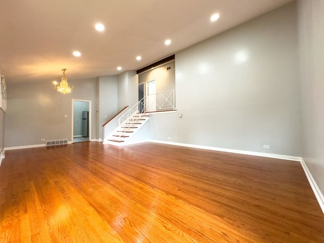 2731 Virginia Lane, Glenview, IL 60025