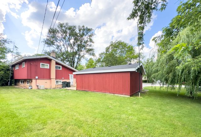 2731 Virginia Lane, Glenview, IL 60025