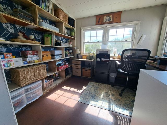 2021 Coles Knob RD NE, Check, VA 24072