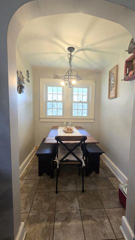 2021 Coles Knob RD NE, Check, VA 24072