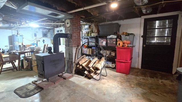 2021 Coles Knob RD NE, Check, VA 24072