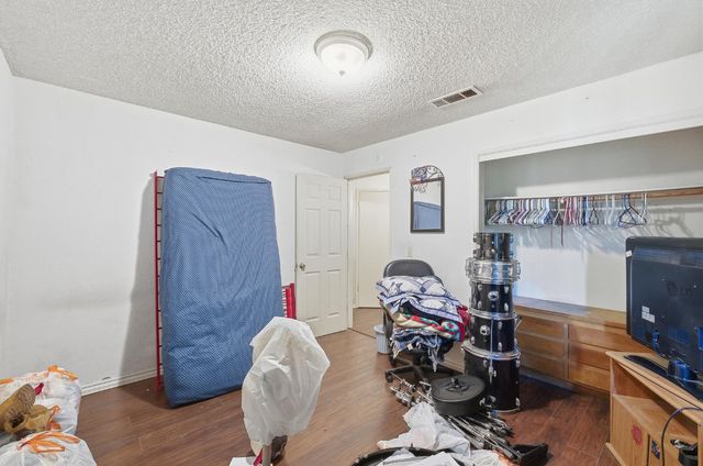 2580 N Knoll Avenue, Fresno, CA 93722