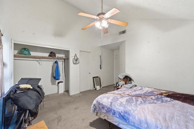 2580 N Knoll Avenue, Fresno, CA 93722