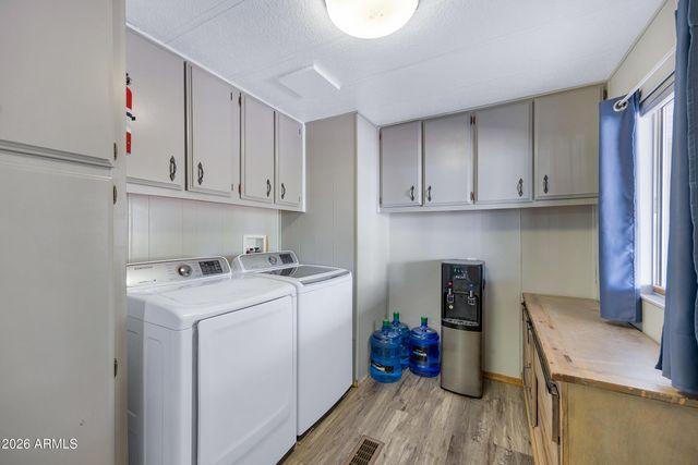 661 S Hawes Road 38, Mesa, AZ 85208