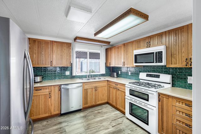 661 S Hawes Road 38, Mesa, AZ 85208