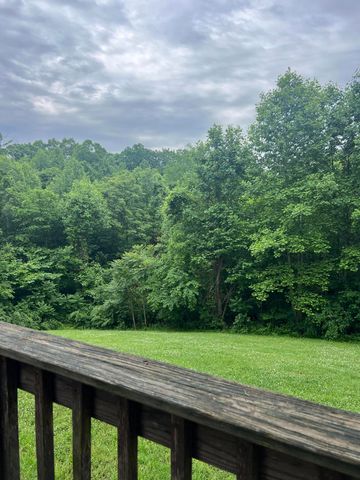 837 Crockett Road, Russell Springs, KY 42642