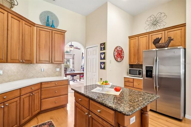 20554 QUEEN ALEXANDRA DRIVE, Leesburg, FL 34748