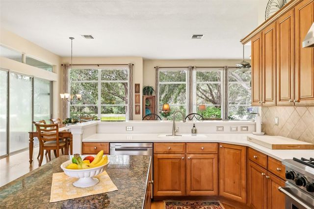 20554 QUEEN ALEXANDRA DRIVE, Leesburg, FL 34748