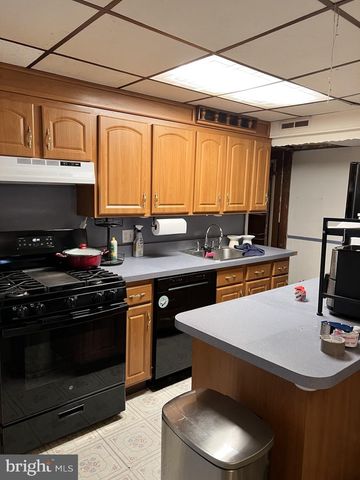 105 FRONEFIELD AVE, Linwood, PA 19061