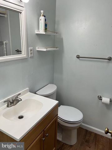 105 FRONEFIELD AVE, Linwood, PA 19061