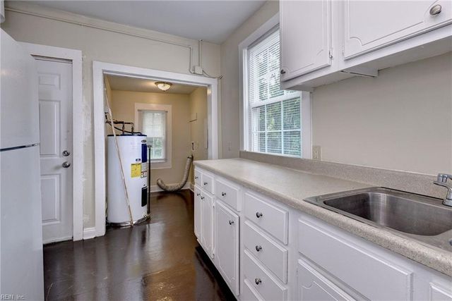 1028 37th ST, Newport News, VA 23607