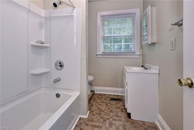 1028 37th ST, Newport News, VA 23607