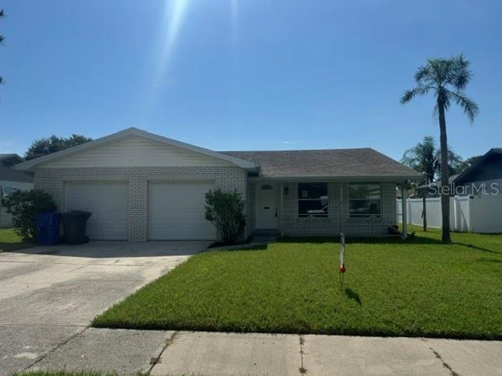 1404 SANDALWOOD DRIVE, Dunedin, FL 34698