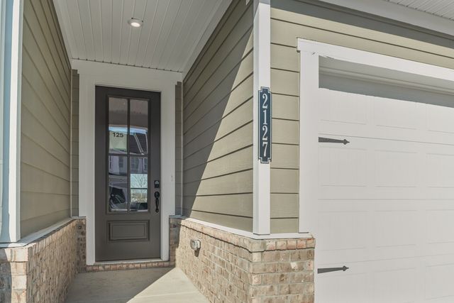 2127 Cheltenham Place, Columbia, TN 38401