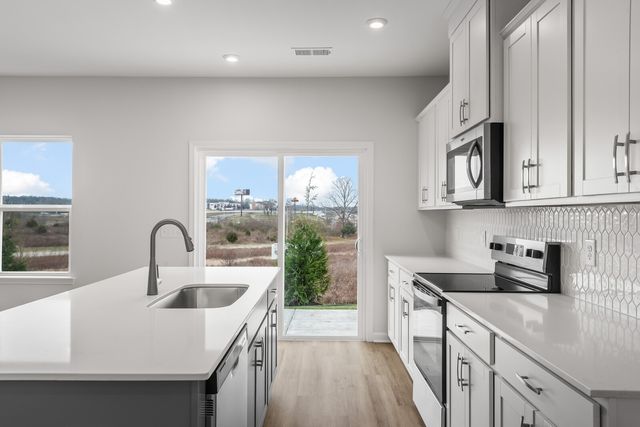 2127 Cheltenham Place, Columbia, TN 38401