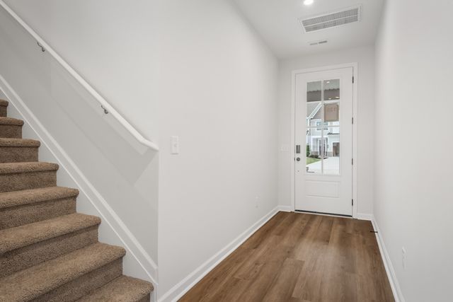 2127 Cheltenham Place, Columbia, TN 38401