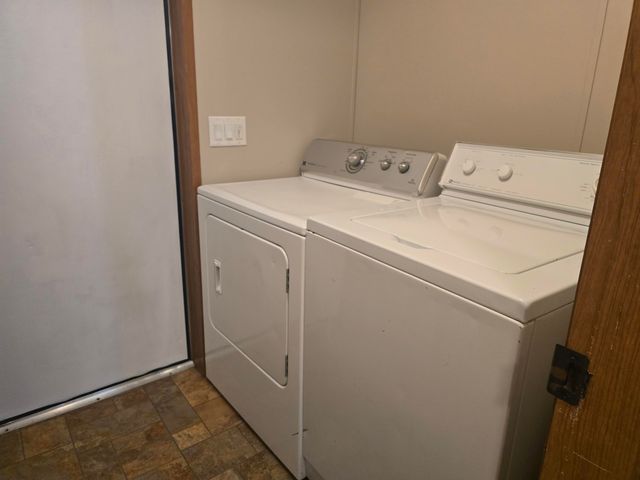 205 W Mcalpin Street, Hebron, IN 46341