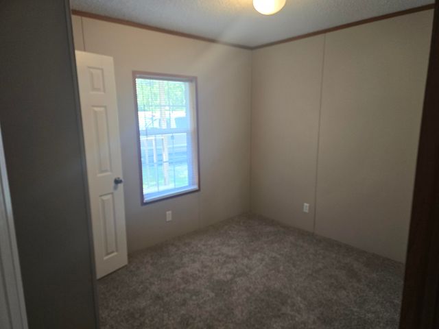 205 W Mcalpin Street, Hebron, IN 46341