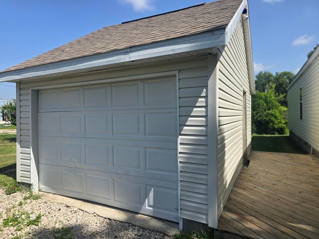 205 W Mcalpin Street, Hebron, IN 46341