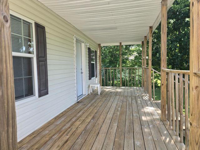 205 W Mcalpin Street, Hebron, IN 46341