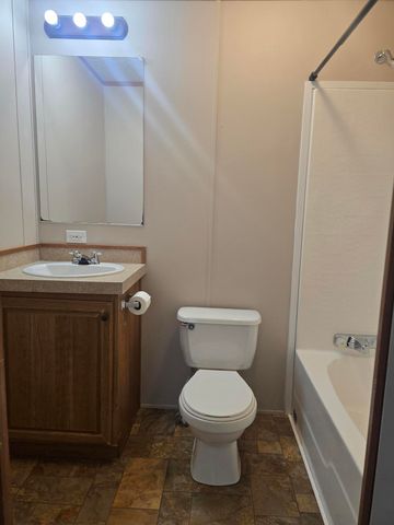 205 W Mcalpin Street, Hebron, IN 46341