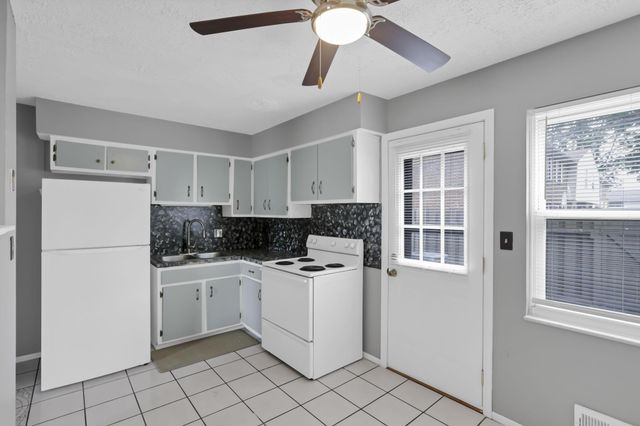 1746 Pine Tree Street S, H, Columbus, OH 43229