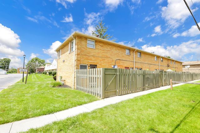 1746 Pine Tree Street S, H, Columbus, OH 43229