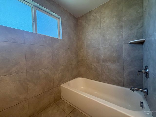 1805 Dorian Dr, Twin Falls, ID 83301