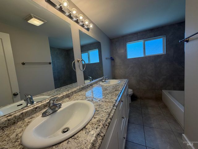 1805 Dorian Dr, Twin Falls, ID 83301