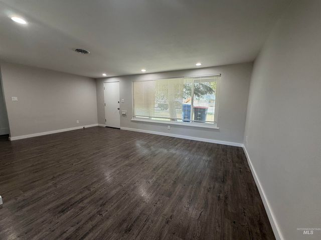 1805 Dorian Dr, Twin Falls, ID 83301