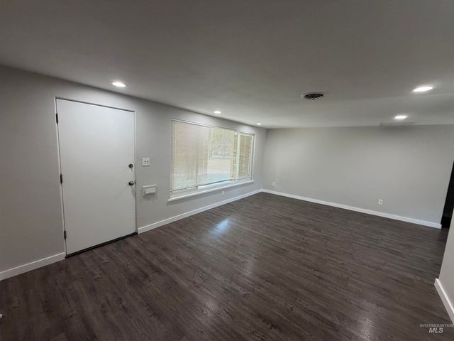 1805 Dorian Dr, Twin Falls, ID 83301