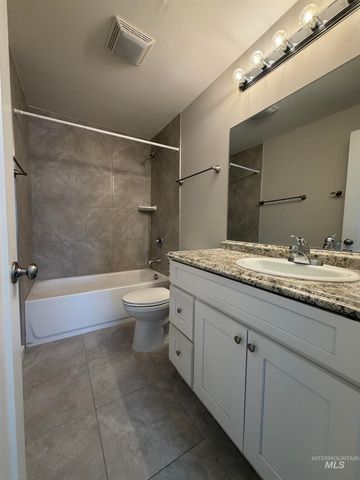 1805 Dorian Dr, Twin Falls, ID 83301