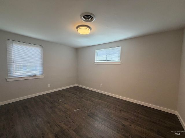 1805 Dorian Dr, Twin Falls, ID 83301