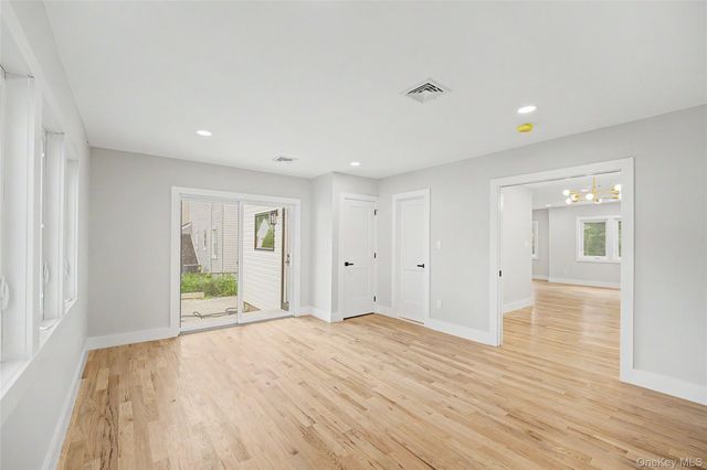 105 Moore Street, New Hyde Park, NY 11040