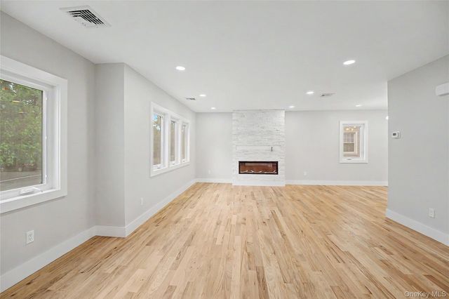 105 Moore Street, New Hyde Park, NY 11040