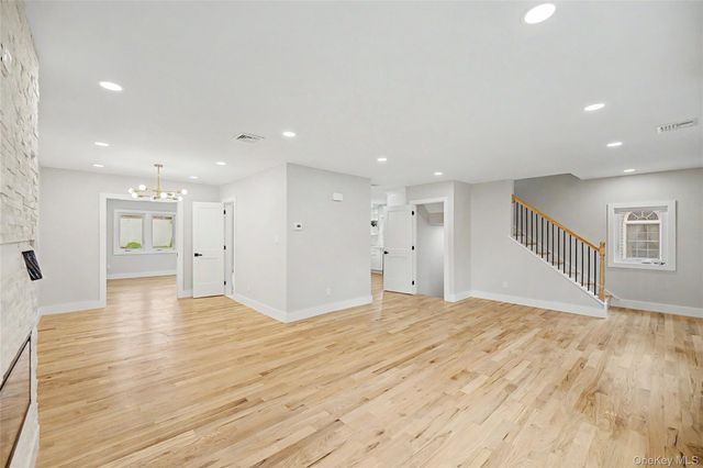 105 Moore Street, New Hyde Park, NY 11040