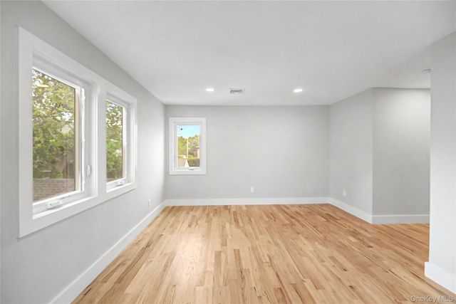 105 Moore Street, New Hyde Park, NY 11040