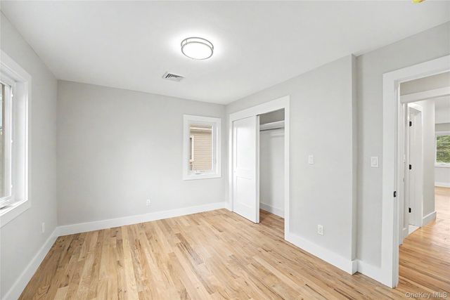 105 Moore Street, New Hyde Park, NY 11040