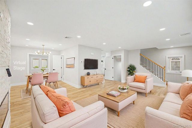 105 Moore Street, New Hyde Park, NY 11040