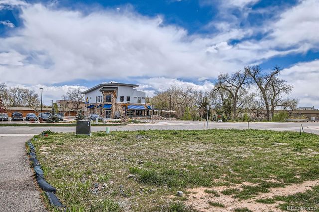 15007 W 68th Place, Arvada, CO 80007