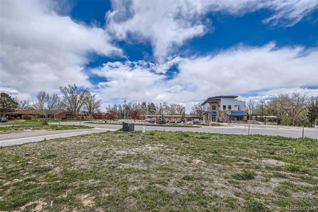 15007 W 68th Place, Arvada, CO 80007