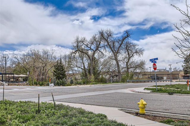 15007 W 68th Place, Arvada, CO 80007
