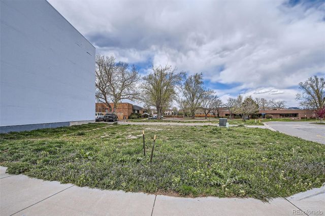 15007 W 68th Place, Arvada, CO 80007