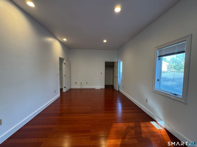 108 Comstock Hill Avenue, Norwalk, CT 06850