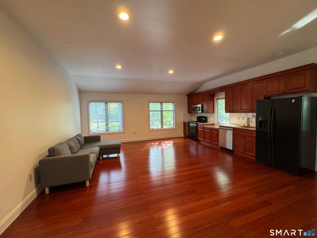 108 Comstock Hill Avenue, Norwalk, CT 06850