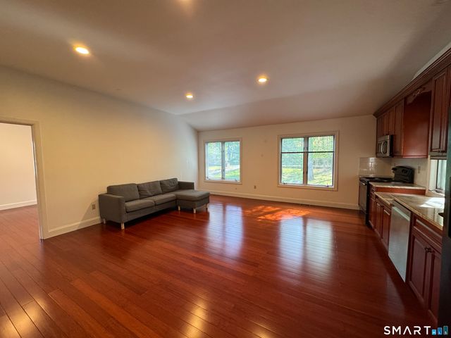 108 Comstock Hill Avenue, Norwalk, CT 06850