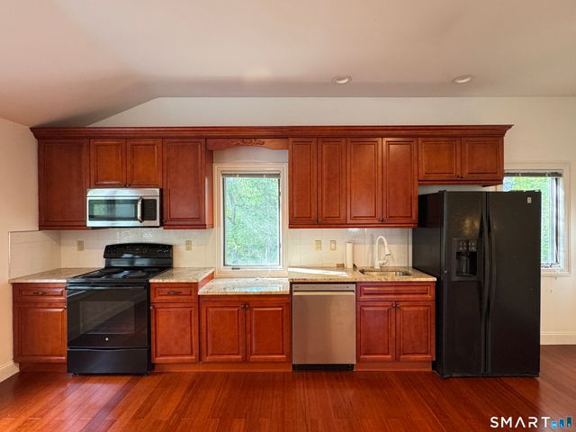 108 Comstock Hill Avenue, Norwalk, CT 06850